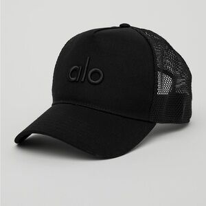 ALO Yoga "District" Trucker Hat